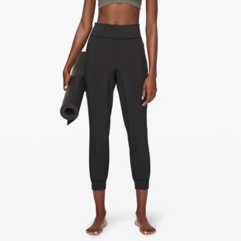 Lululemon Sun Setter Jogger *28" Black Women’s - Picture 4 of 10